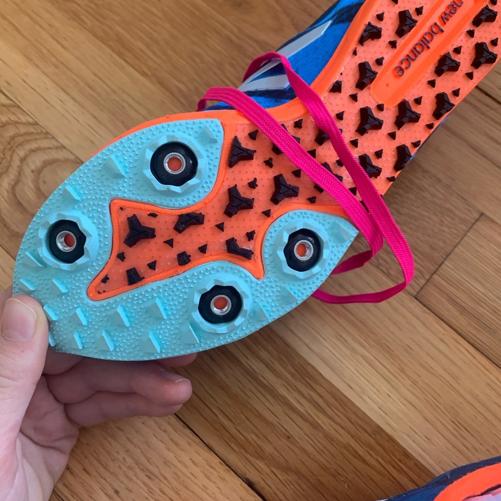 New Balance Spikes - Picture 4 of 6